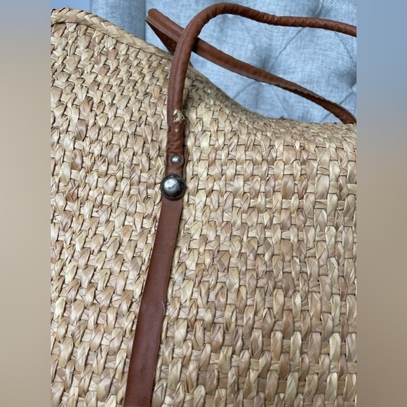 Vintage Straw Travel Bag Woven Tote Rattan Rustic Floral Turnlock Carry All - Picture 6 of 8